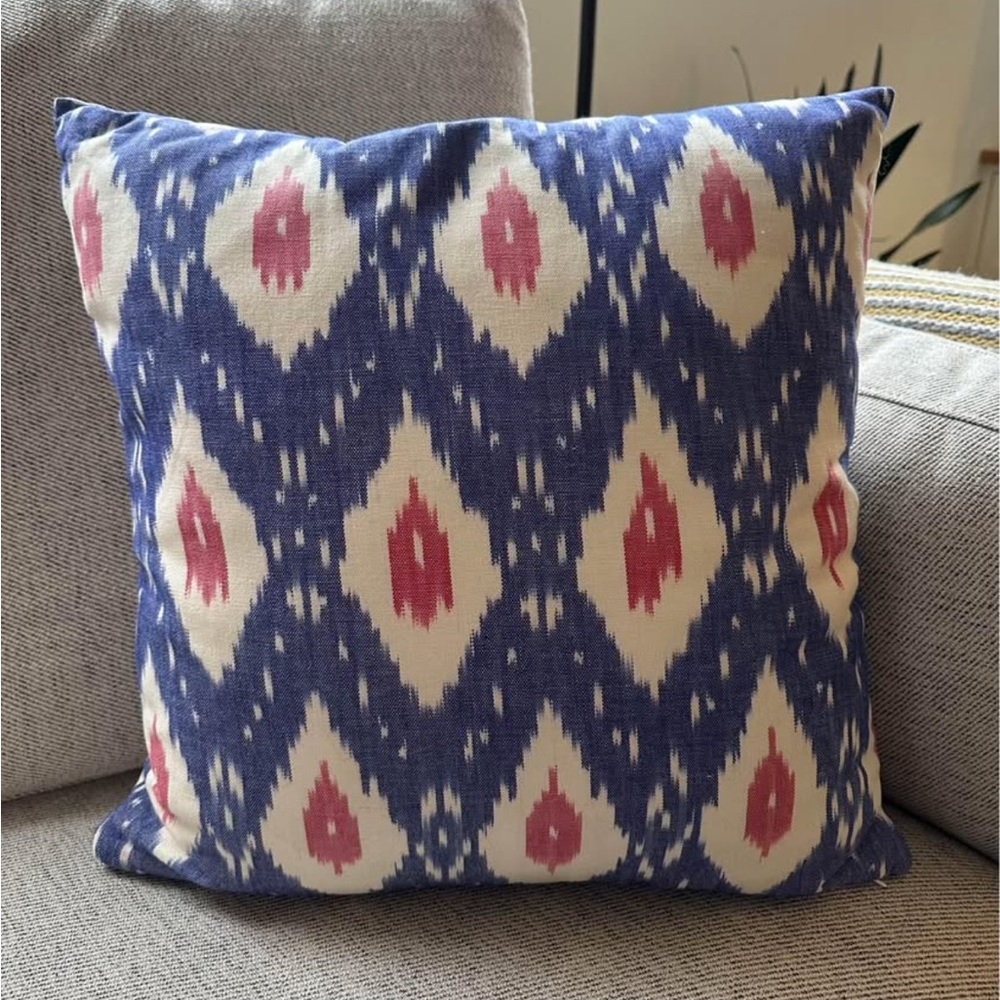 Throw Pillow Patterned Square 18x18